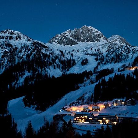 Apartment Bergkristall Sonnenalpe Nassfeld Exteriör bild
